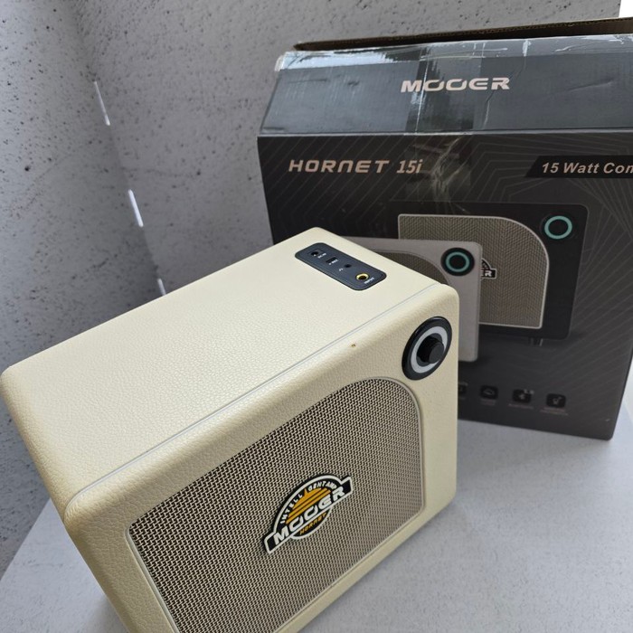 Комбоусилитель Mooer DH15i WH