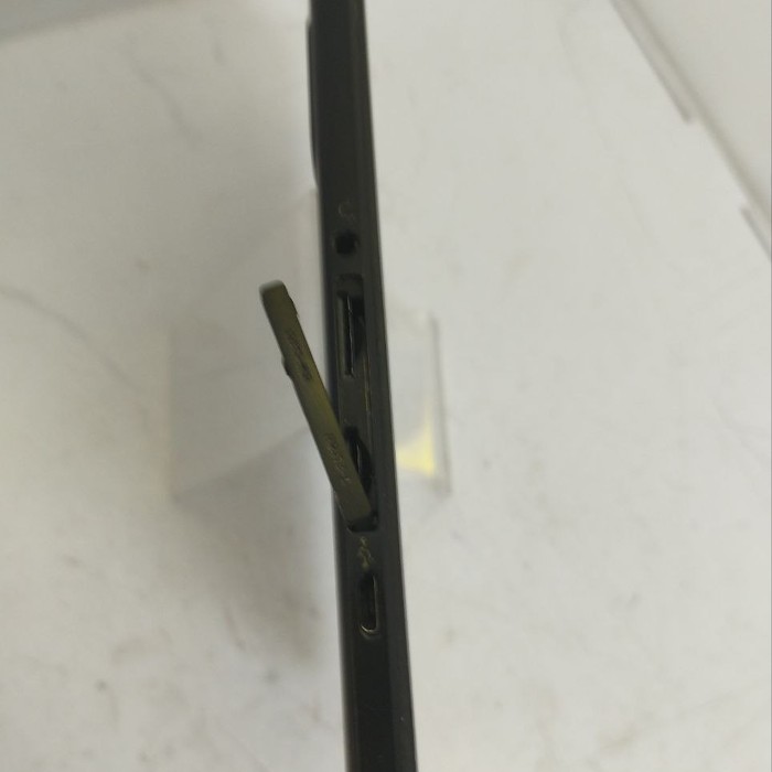 Планшет DIGMA 1022N 3G 1/16 Черный