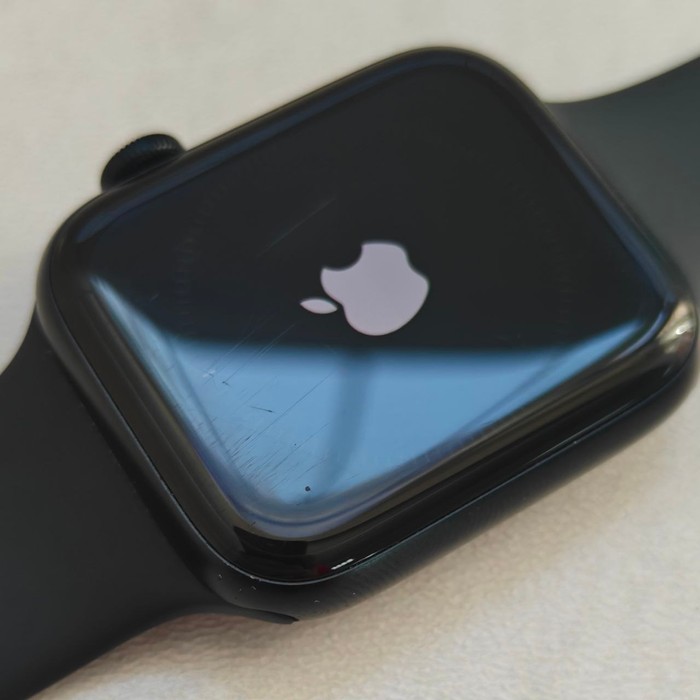Смарт-часы Apple Watch series SE Gen 2 44мм