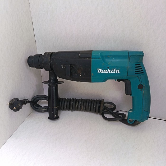 Перфоратор Makita HR2020