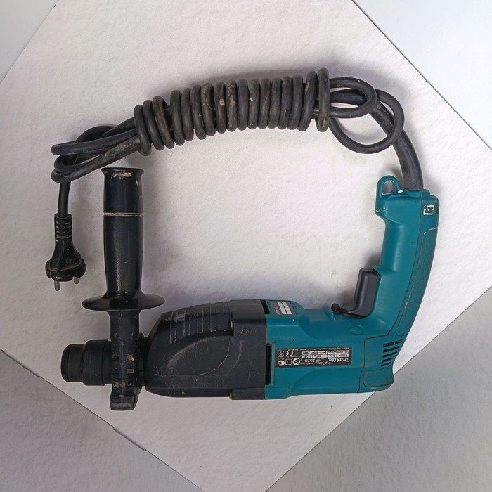 Перфоратор Makita HR2020