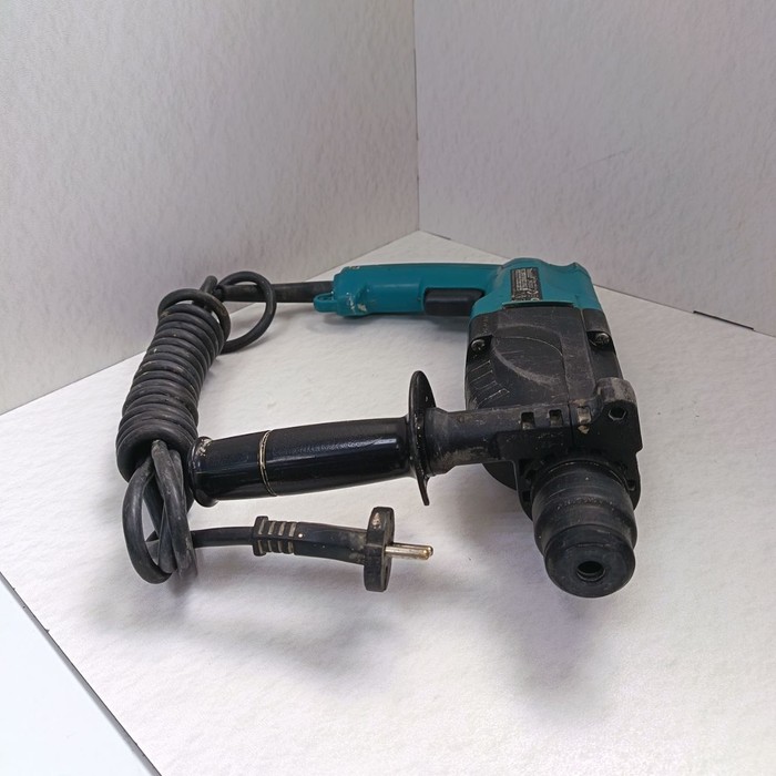 Перфоратор Makita HR2020