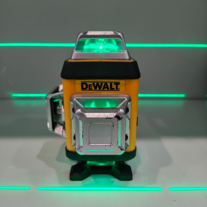 Лазерный уровень DeWALT 4D 16лучей