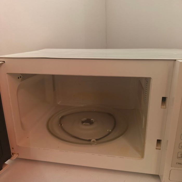 Микроволновая печь Samsung GW73BR