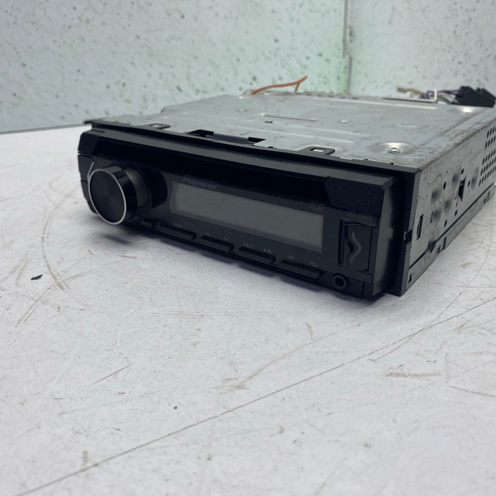 Pioneer МVН-S120UВ