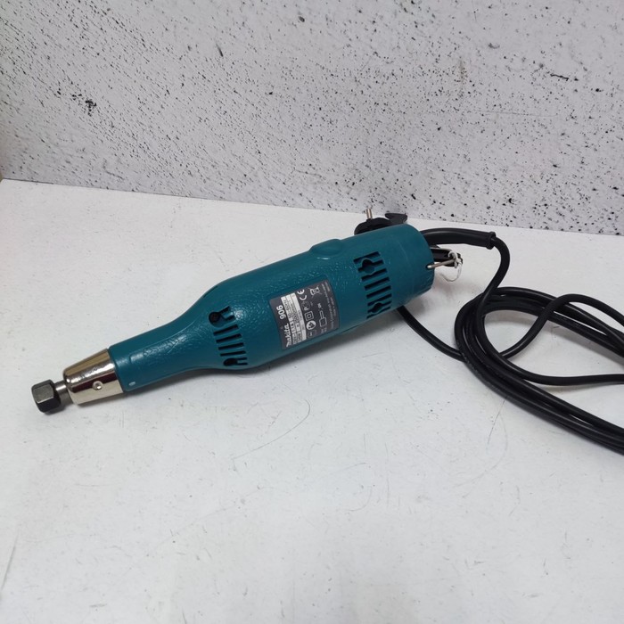 Гравер Makita 906