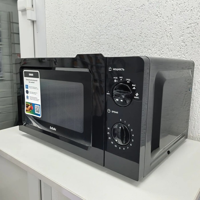 Микроволновая печь BBK 17MWS-782M