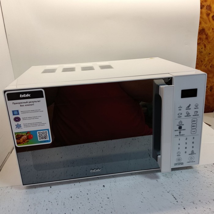 Микроволновая печь BBK 20MWS-805S