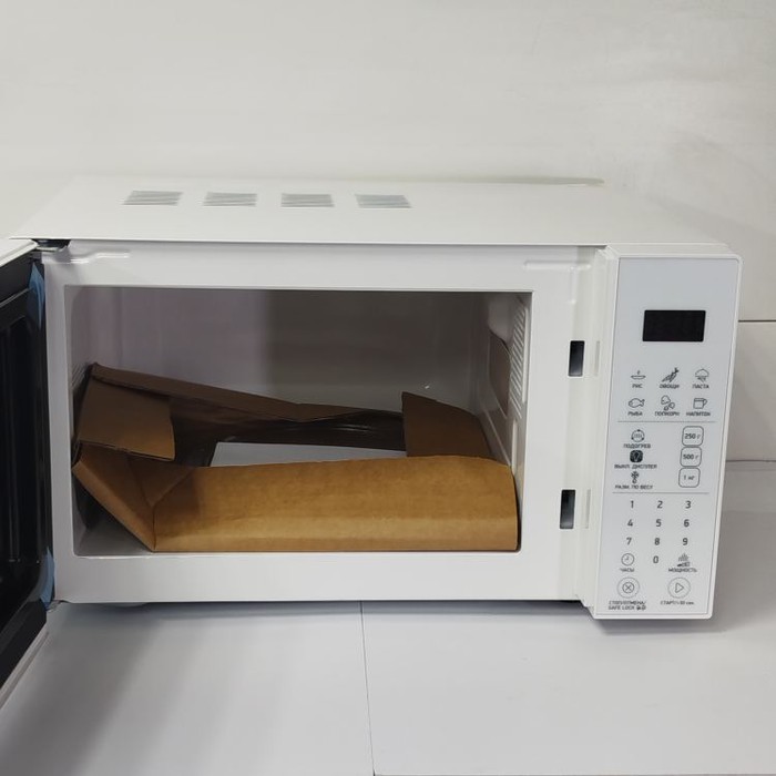 Микроволновая печь BBK 20MWS-805S