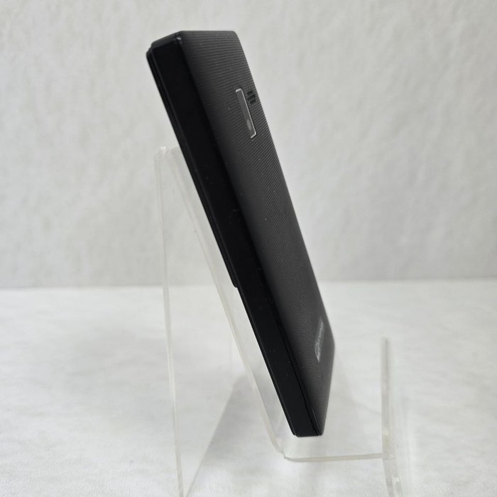 Кнопочный телефон Micromax X502