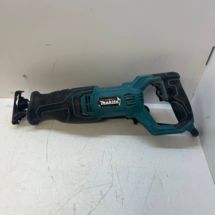 Сабельная пила Makita JR3050T