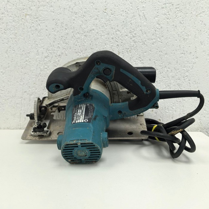 Торцовочная пила Makita HS7600