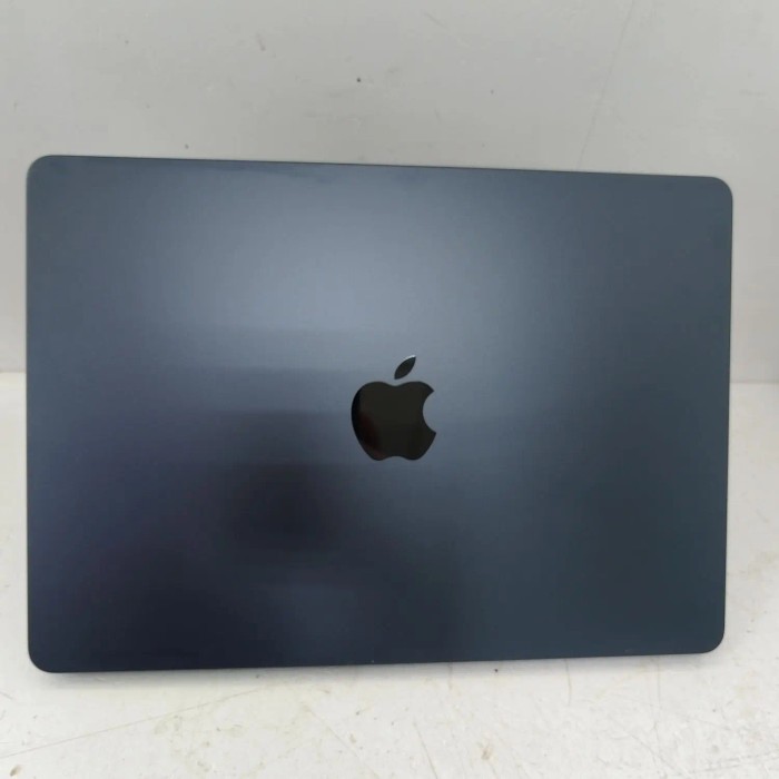 Ноутбук Apple MacBook Air 13" M2 (2022)