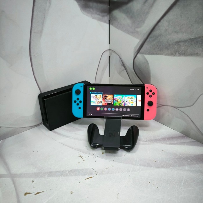 Игровая приставка Nintendo Switch OLED