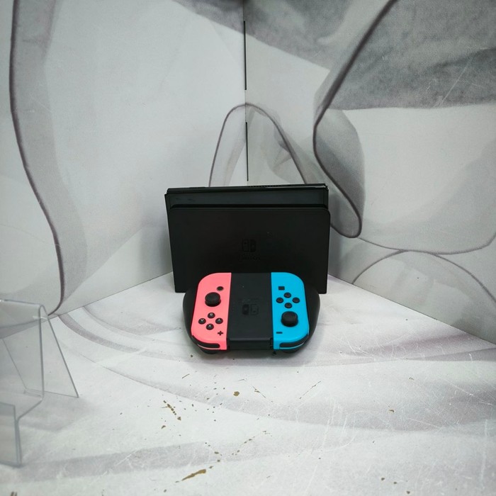 Игровая приставка Nintendo Switch OLED