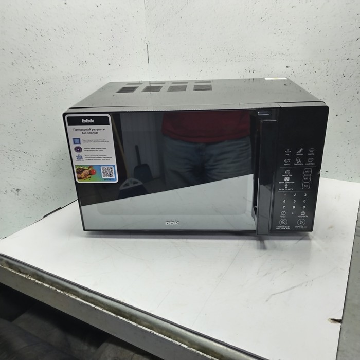 Микроволновая печь BBK 20MWS-806S
