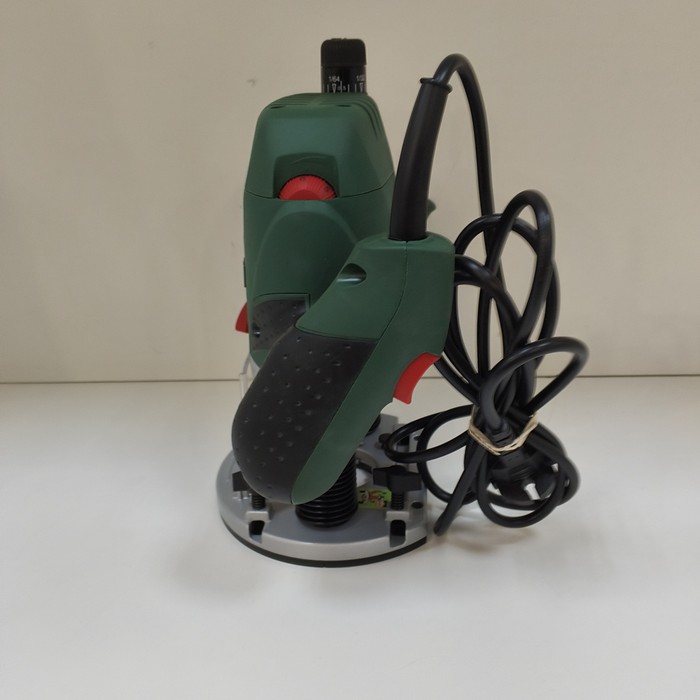 Фрезер Bosch POF1400 ACE