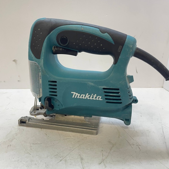 Лобзик Makita 4329