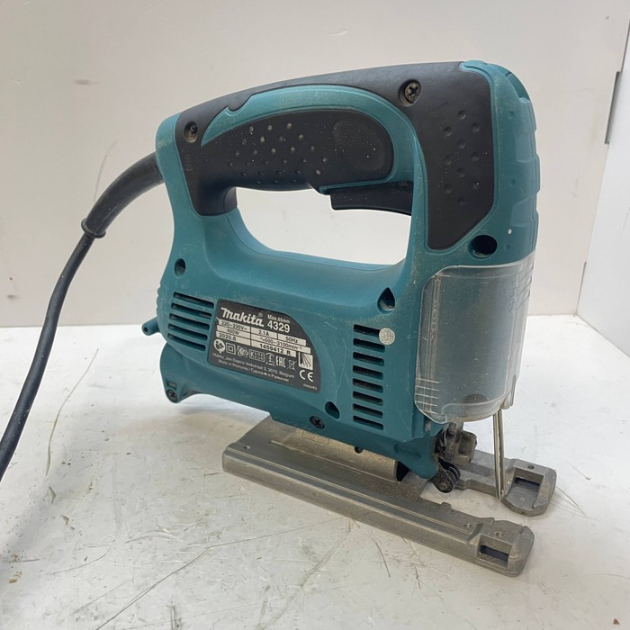 Лобзик Makita 4329