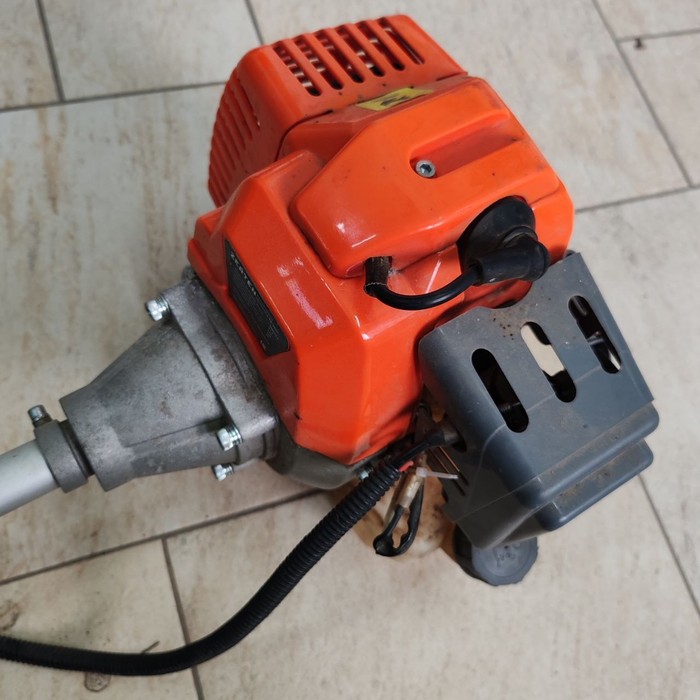 Триммер для травы Zerten TB-250P