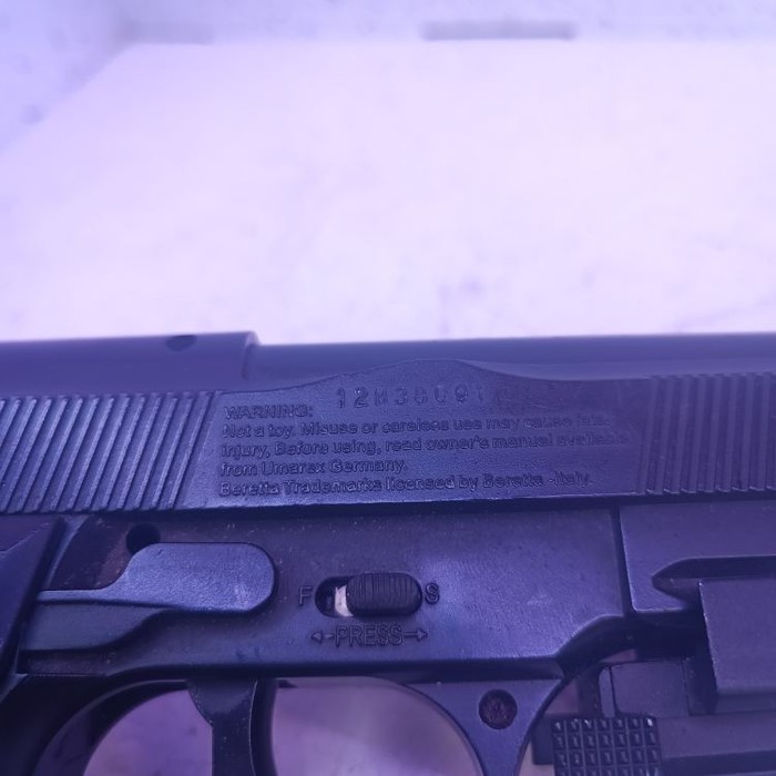 Пистолет Umarex Beretta Elite II