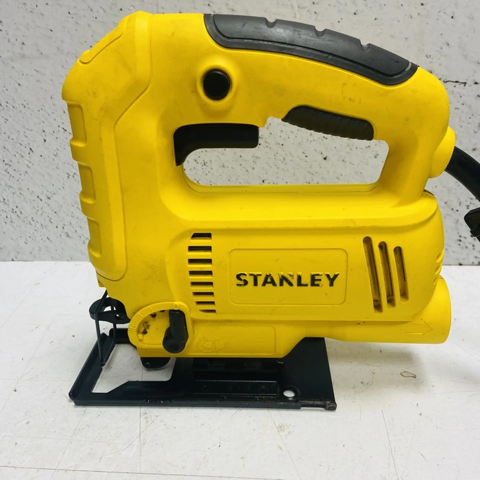 Электролобзик Stanley SJ60