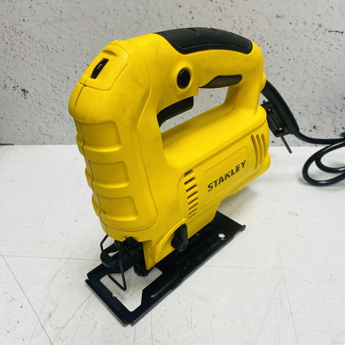 Электролобзик Stanley SJ60