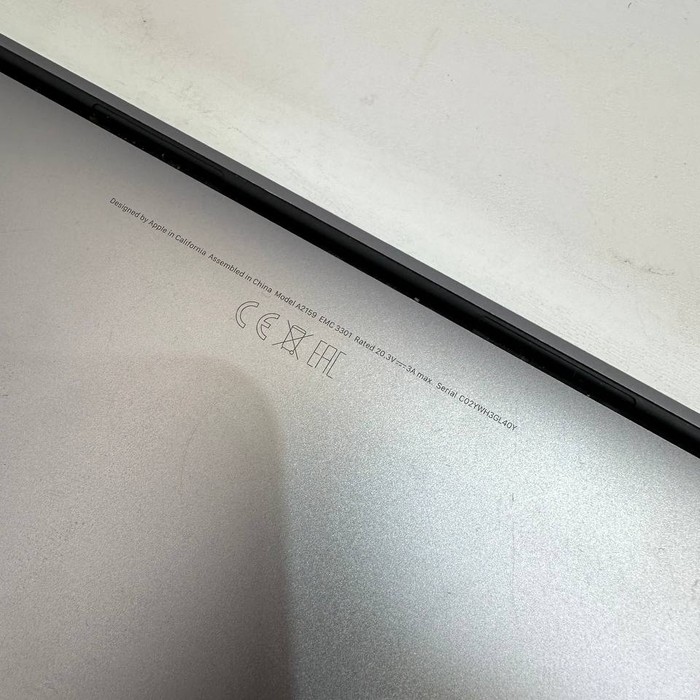 Ноутбук Apple Pro 13 (2015, Retina)