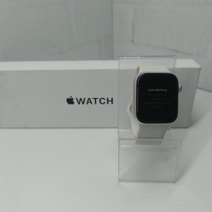 Смарт-часы Apple Watch SE 40mm Gen 2