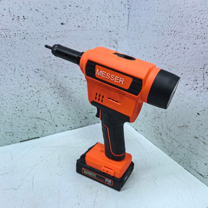 Заклепочник Messer M3000