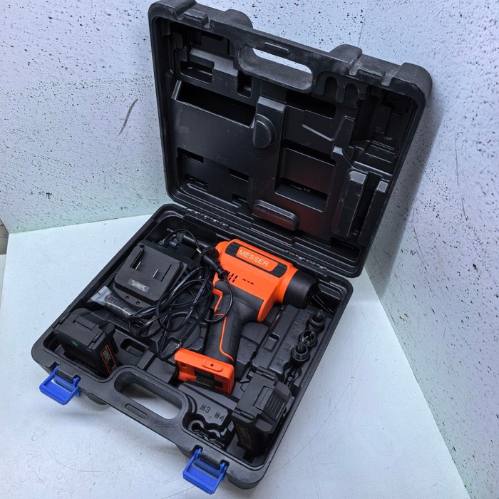 Заклепочник Messer M3000