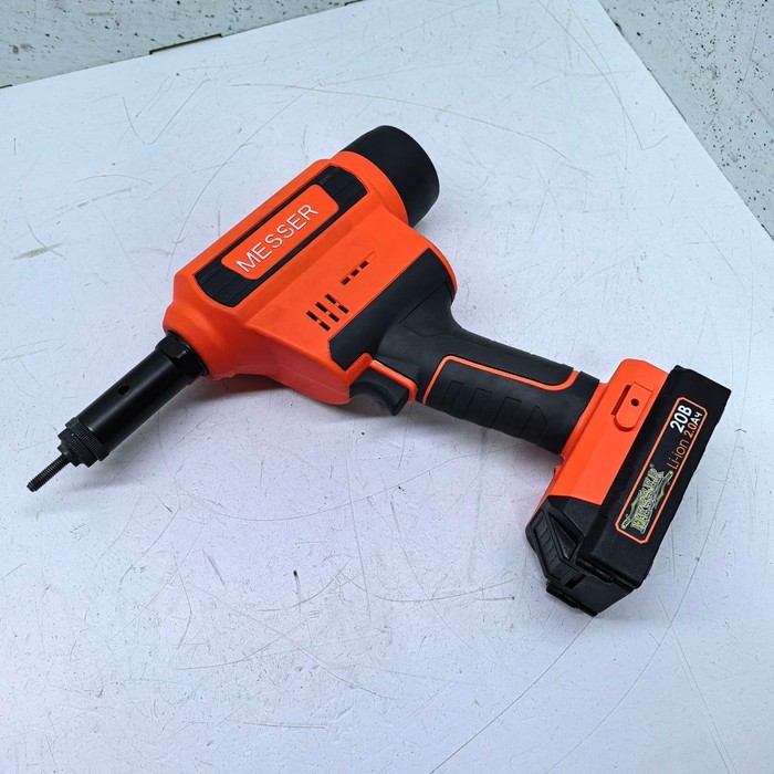 Заклепочник Messer M3000