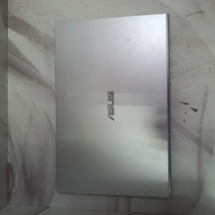 Ноутбук Asus R521J