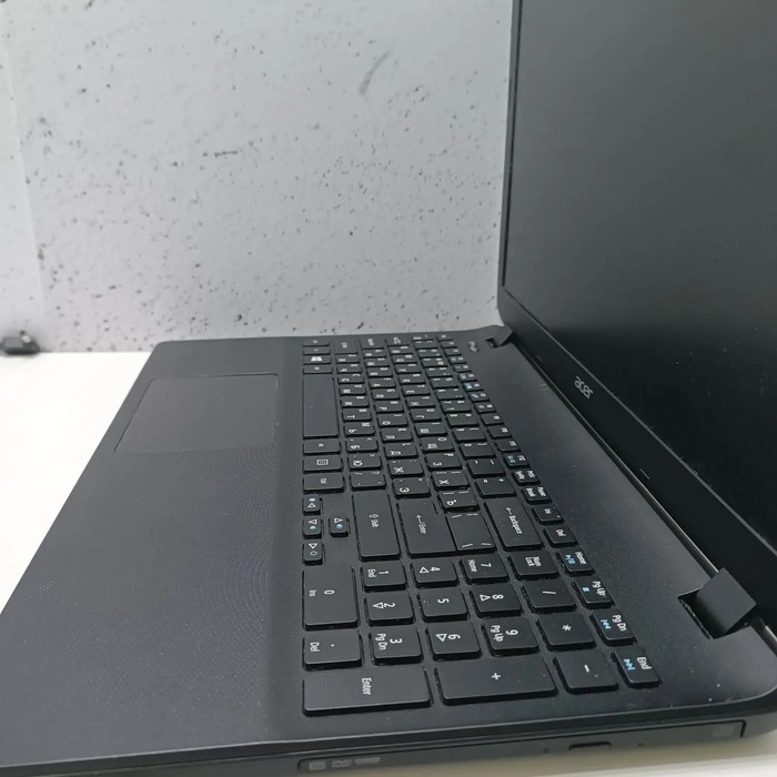Ноутбук Acer Aspire ES1-571