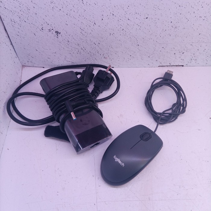 Ноутбук HP 9560NGW