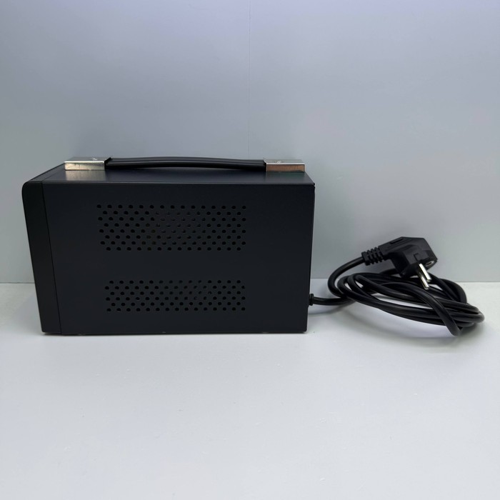 Стабилизатор напряжения Ippon AVR-1000