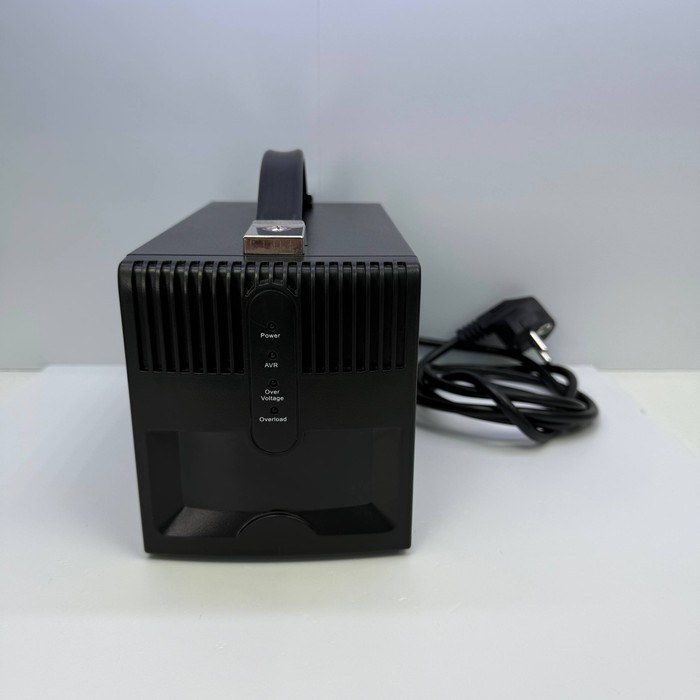 Стабилизатор напряжения Ippon AVR-1000