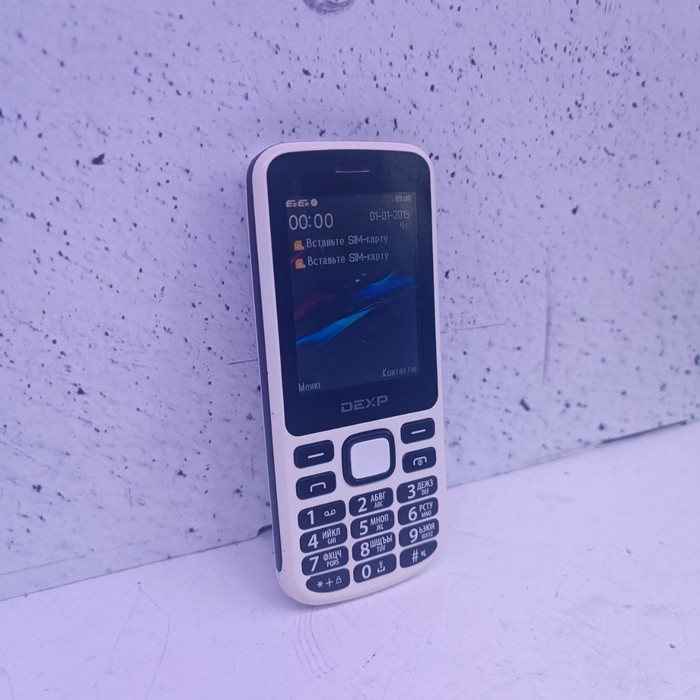 Кнопочный телефон Dexp Larus E7