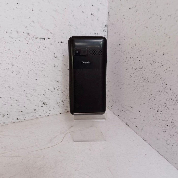 Кнопочный телефон Philips Xenium E207
