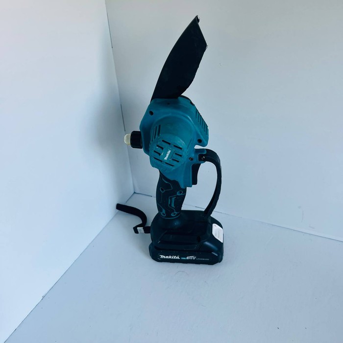 Сучкорез Makita 24V