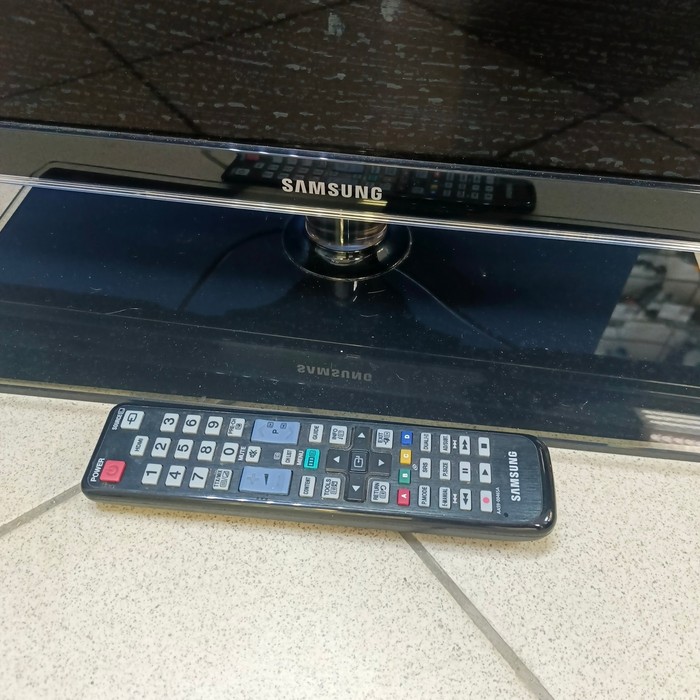 Телевизор Samsung UE32D5000PW
