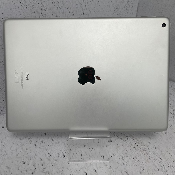 Планшет Apple iPad (9-го поколения) (2021) 3/64 Серый