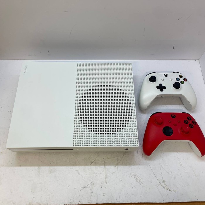 Игровая приставка Microsoft Xbox One S 1 ТБ