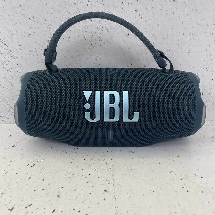 Портативная колонка JBL Charge 6