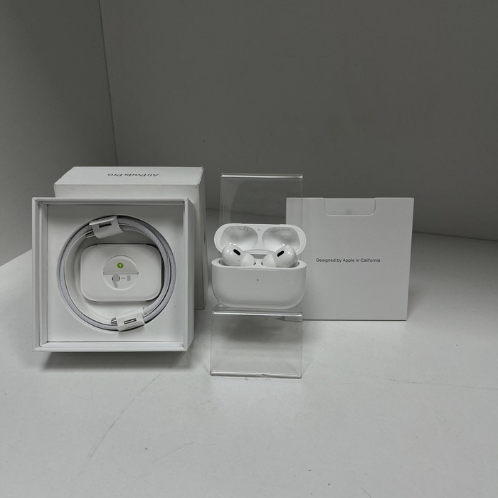 Беспроводные наушники Apple AirPods PRO 2