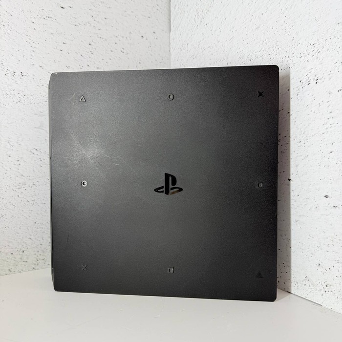 Игровая приставка Sony Play Station 4 Pro 1TB