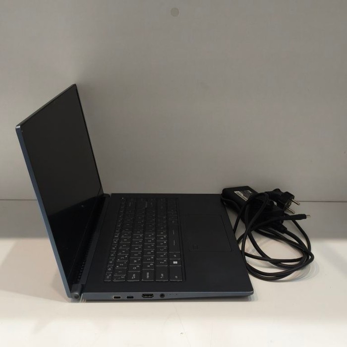 Ноутбук MSI 15 A11UC