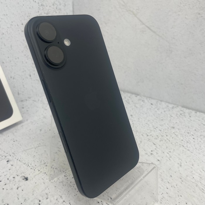 Смартфон Apple iPhone 16 6/128 Черный