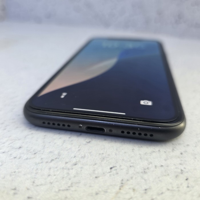 Смартфон Apple iPhone 11 4/128 Черный