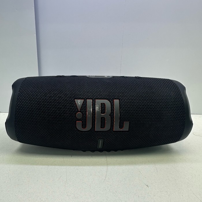 Портативная колонка JBL Charge 5